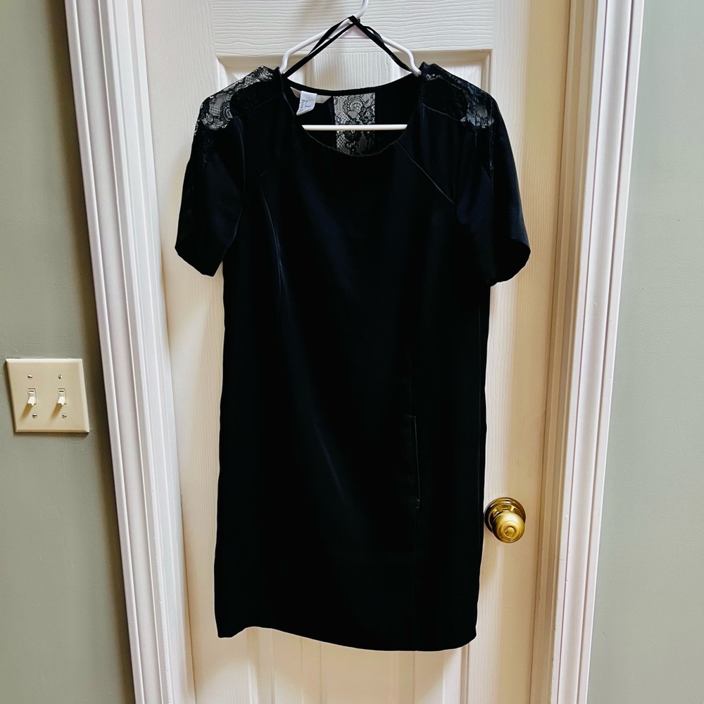 H&M lace back dress